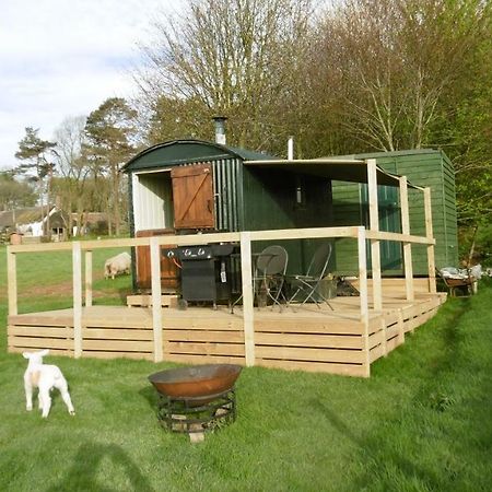 Shepherd'S Hut 호텔 블랜퍼드포럼 외부 사진